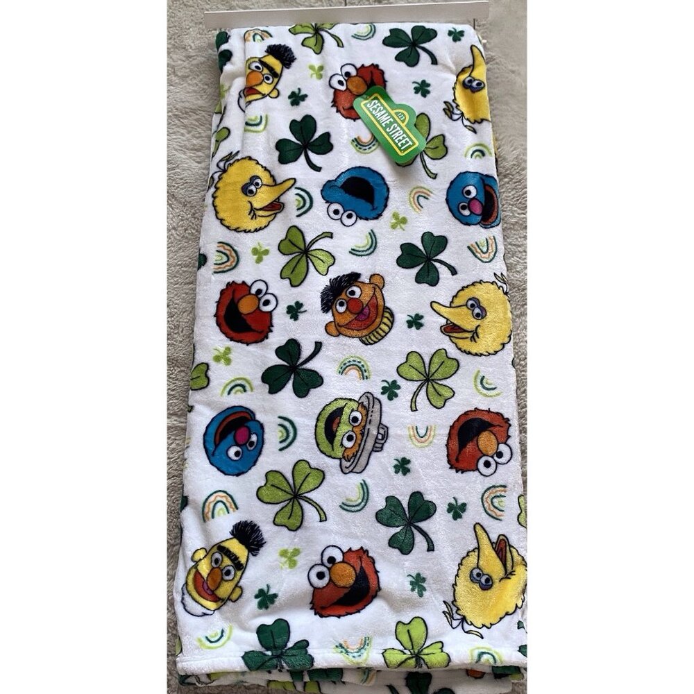 Sesame Street‎ Cookie Monster Elmo Grover St. Patrick’s Day Blanket 60”x70” NEW